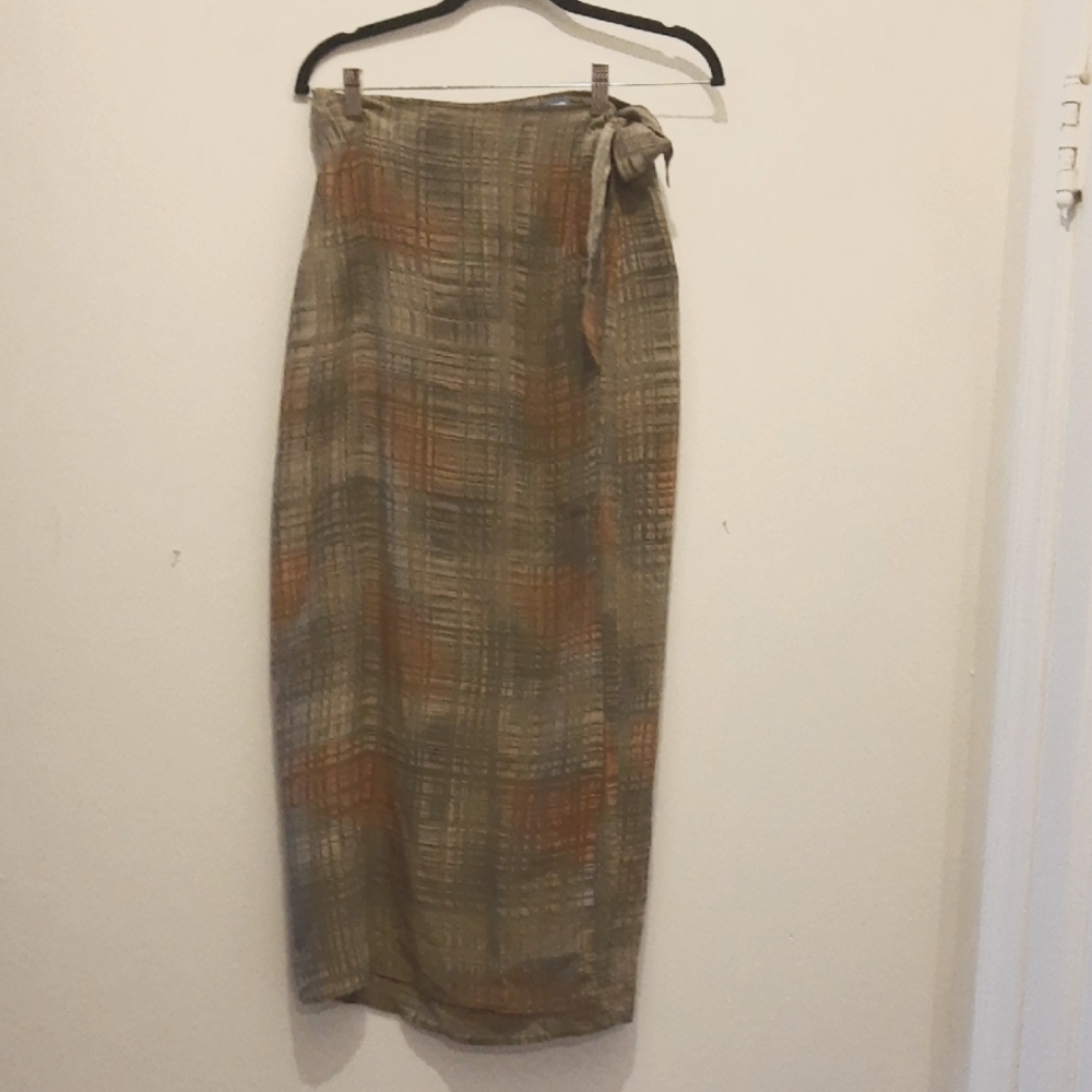 100% Silk Plaid Women's Skirt - Brown and Tan Size S